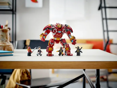 Lego Super Heroes 76247 The Hulkbuster: The Battle of Wakanda, 8 image