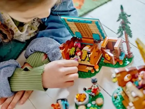 Lego Friends 42624 Adventure Camp Cozy Cabins, 9 image