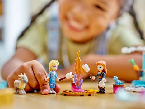 Lego Disney 43238 Elsa's Frozen Castle, 5 image