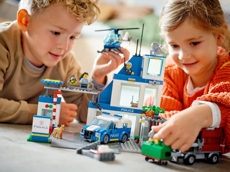 Lego City 60316 Police Station, 6 image