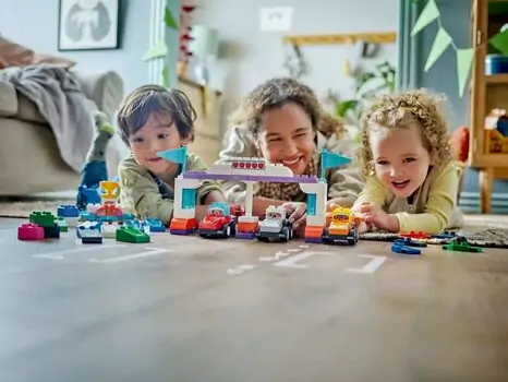 Lego Duplo 10445 F1® Team Race Cars & Drivers, 7 image