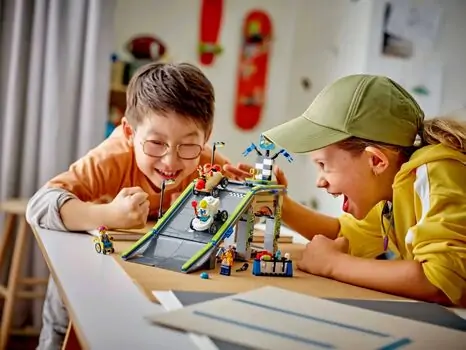 Lego City 60460 No Limits: Race Car Ramp Track, 7 image