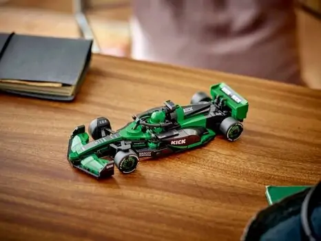 Lego Speed Champions 77247 KICK Sauber F1® Team C44 Race Car, 9 image