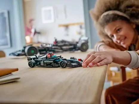 Lego Speed Champions 77244 Mercedes-AMG F1® W15 Race Car, 9 image