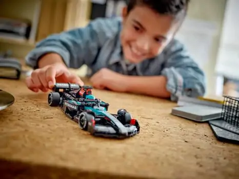 Lego Speed Champions 77244 Mercedes-AMG F1® W15 Race Car, 8 image