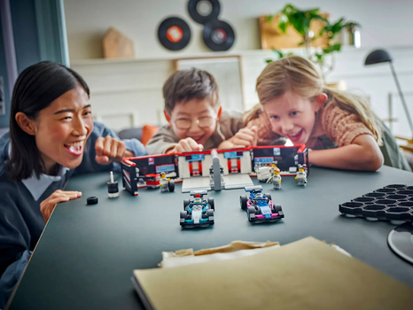 LEGO City 60444 F1® Garage & Mercedes-AMG & Alpine Cars, 4 image