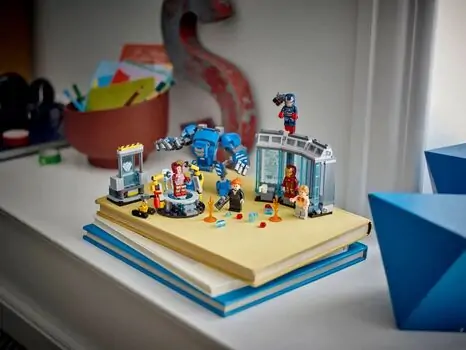 Lego Super Heroes 76315 Iron Man's Laboratory: Hall of Armor, 10 image