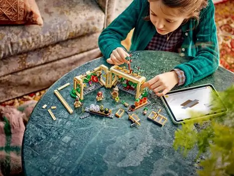 LEGO Harry Potter 76445 Hogwarts™ Castle: Herbology Class, 8 image