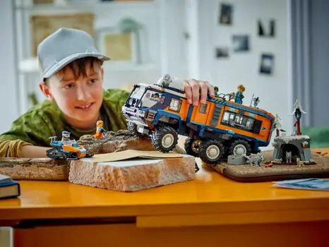 Lego City 60471 Arctic Explorer Science Lab Truck, 6 image