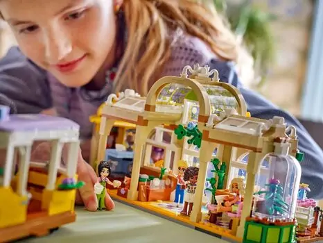 Lego Friends 42671 Plant Café & Flower Shop, 7 image