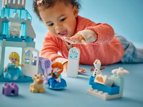 Lego Duplo 10455 Anna and Elsa's Frozen Castle Party, 5 image