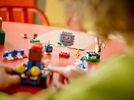Lego Super Mario 72043 Mario Kart™ – Interactive LEGO® Mario™ & Standard Kart, 9 image