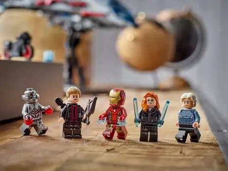 Lego Super Heroes 76325 Avengers: Age of Ultron Quinjet, 11 image