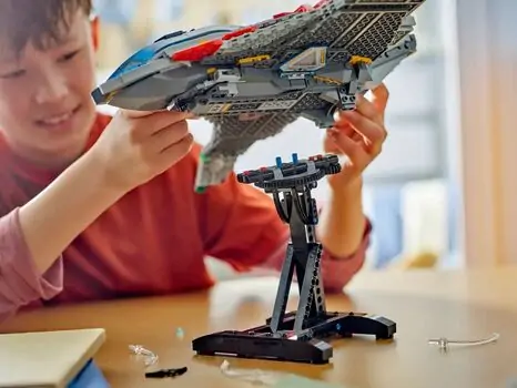 Lego Super Heroes 76325 Avengers: Age of Ultron Quinjet, 12 image