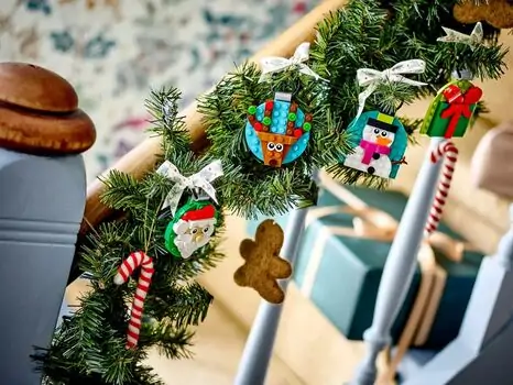Lego Christmas 40744 Christmas Ornament Selection, 5 image
