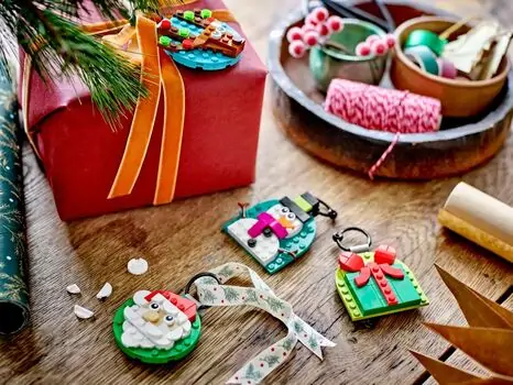 Lego Christmas 40744 Christmas Ornament Selection, 6 image