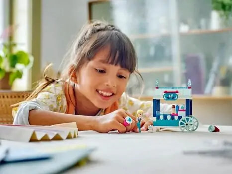 Lego Disney 43234 Elsa's Frozen Treats, 6 image