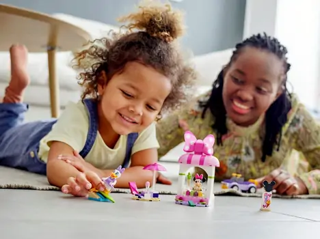 LEGO Disney 10773 Minnie Mouse's Ice Cream Shop, 9 image