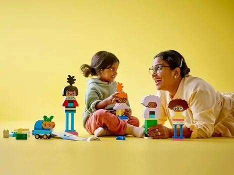 Lego Duplo 10423 Buildable People with Big Emotions, 9 image