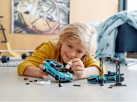 LEGO Speed Champions 76898 Formula E Panasonic Jaguar Racing GEN2 car & Jaguar I-PACE, 7 image