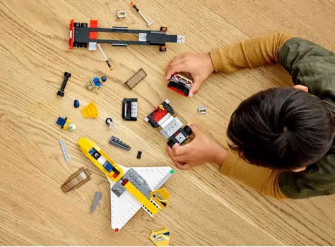 LEGO City 60289 Airshow Jet Transporter, 9 image