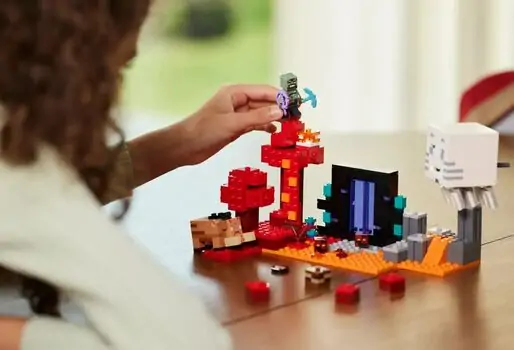 Lego Minecraft 21255 The Nether Portal Ambush, 9 image