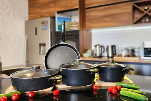 Cookware Pots and Pans Black  გრანიტის ქვაბების კომპლექტი