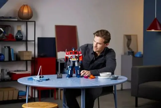 Lego Icons 10302 Optimus Prime, 11 image
