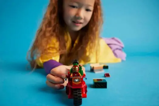 Lego Super Heroes 76287 Iron Man with Bike and The Hulk, 6 image