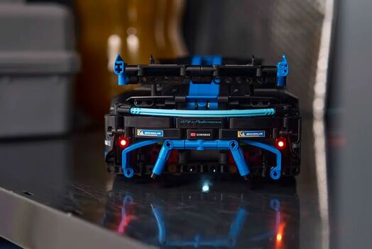Lego Technic 42176 Porsche GT4 e-Performance Race Car, 12 image