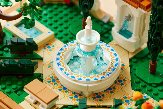LEGO Icons 10359 Fountain Garden, 5 image