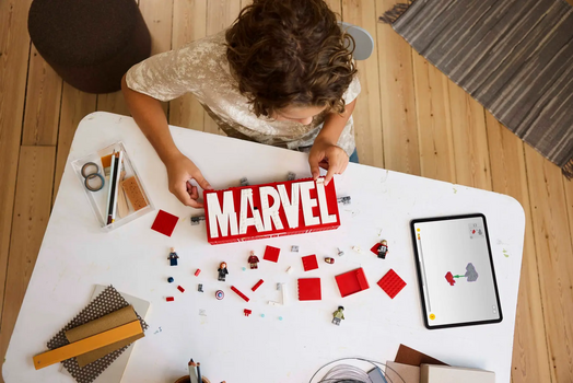 LEGO Super Heroes 76313 MARVEL Logo & Minifigures, 3 image