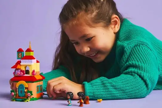 Lego Disney 43261 Encanto Mini House, 8 image