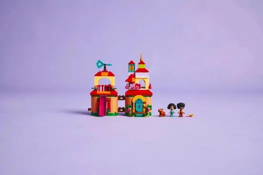 Lego Disney 43261 Encanto Mini House, 10 image
