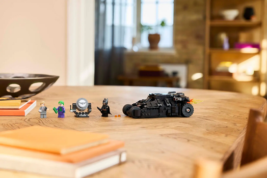 LEGO Super Heroes 76303 Batman™ Tumbler vs. Two-Face™ & The Joker™, 5 image