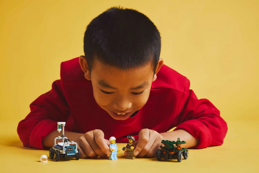 LEGO City 60459 Airplane vs. Hospital Bed Race Car Pack, 4 image