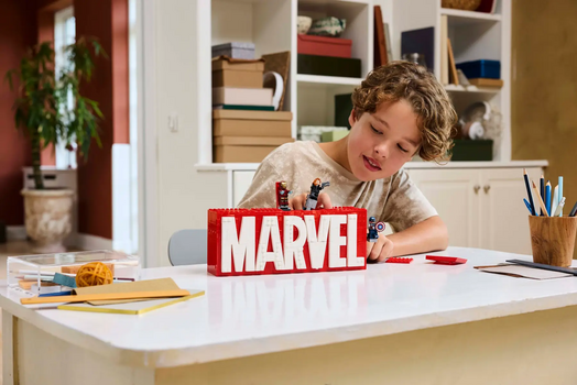 LEGO Super Heroes 76313 MARVEL Logo & Minifigures, 4 image