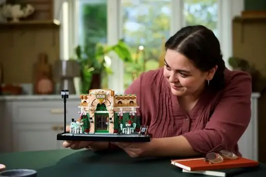 Lego Icons 10362 French Café, 6 image