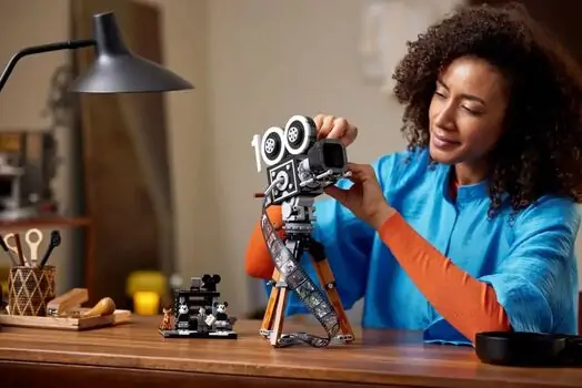 Lego Disney 43230 Walt Disney Tribute Camera, 10 image