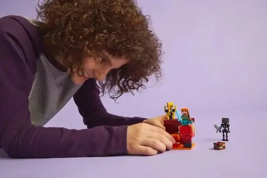 Lego Minecraft 21266 The Nether Lava Battle, 7 image