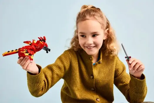 LEGO Harry Potter 76448 Fawkes™: Dumbledore's Phoenix, 7 image
