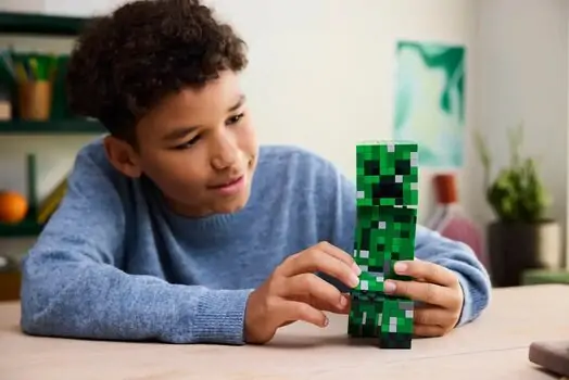 Lego Minecraft 21276 The Creeper™, 7 image