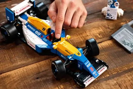 Lego Icons 10353 Williams Racing FW14B & Nigel Mansell, 9 image