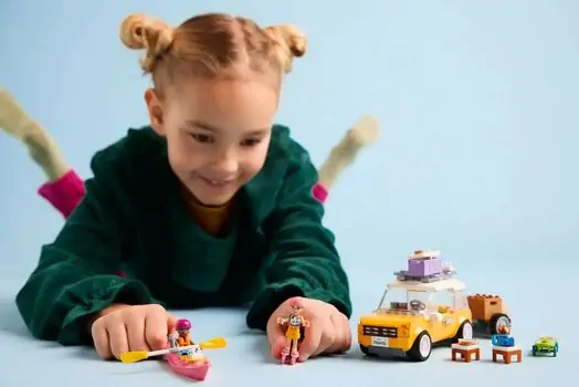 Lego Friends 42659 Friendship Road-Trip Travel Car, 7 image