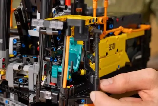 Lego Technic 42215 Volvo EC500 Hybrid Excavator, 9 image