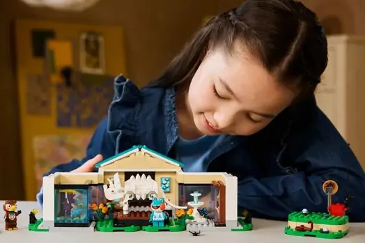 Lego Animal Crossing 77056 Blathers's Museum Collection, 10 image