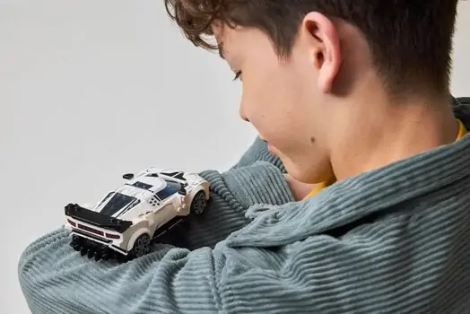 Lego Speed Champions 77240 Bugatti Centodieci Hyper Sports Car, 7 image