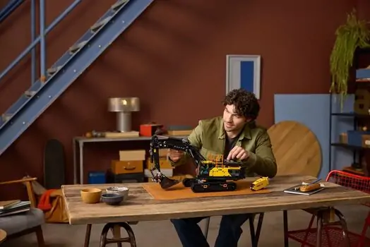 Lego Technic 42215 Volvo EC500 Hybrid Excavator, 6 image