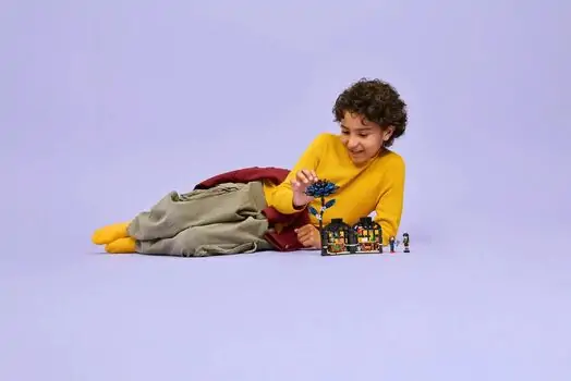 Lego Wednesday 76784 Black Dahlia Flower, 8 image