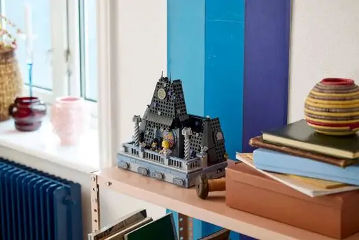 Lego Wednesday 76781 Wednesday & Enid's Dorm Room, 14 image